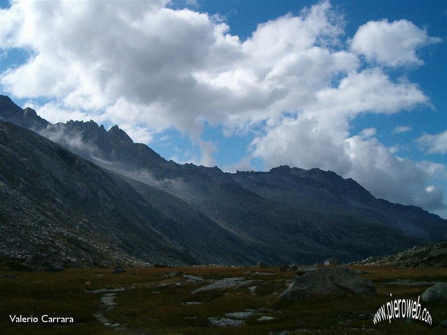 18° Alle spalle del rifugio.jpg